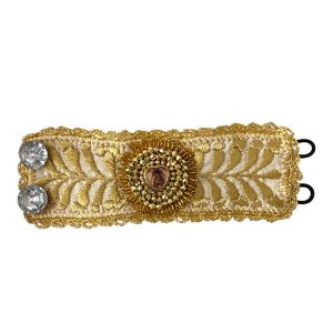 Pulsera ancha bordada elegancia