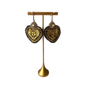 Arete Corazón Plano Elegancia