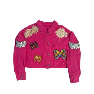 Chamarra corta de mezclilla rosa