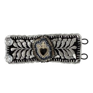 Pulsera ancha bordada negro y plata