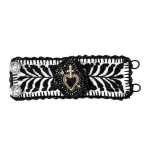 Pulsera ancha bordada corazón negro