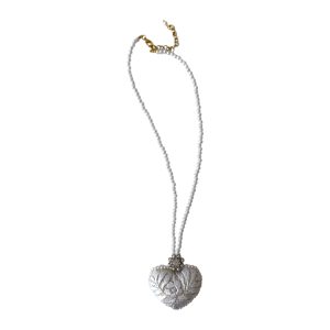 Collar corto corazón aperlado