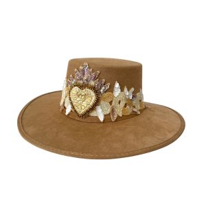 Sombrero corazón camell